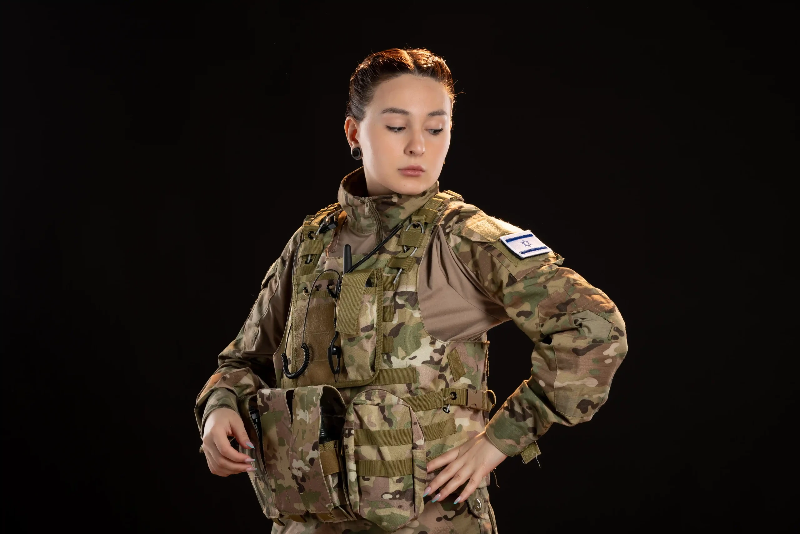 1-female-soldier-camouflage-black-wall