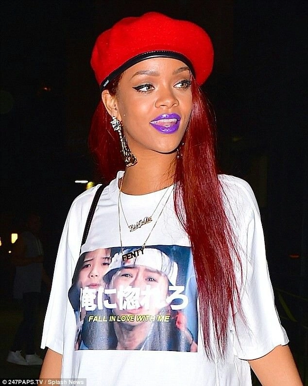 Rihanna loves Beret